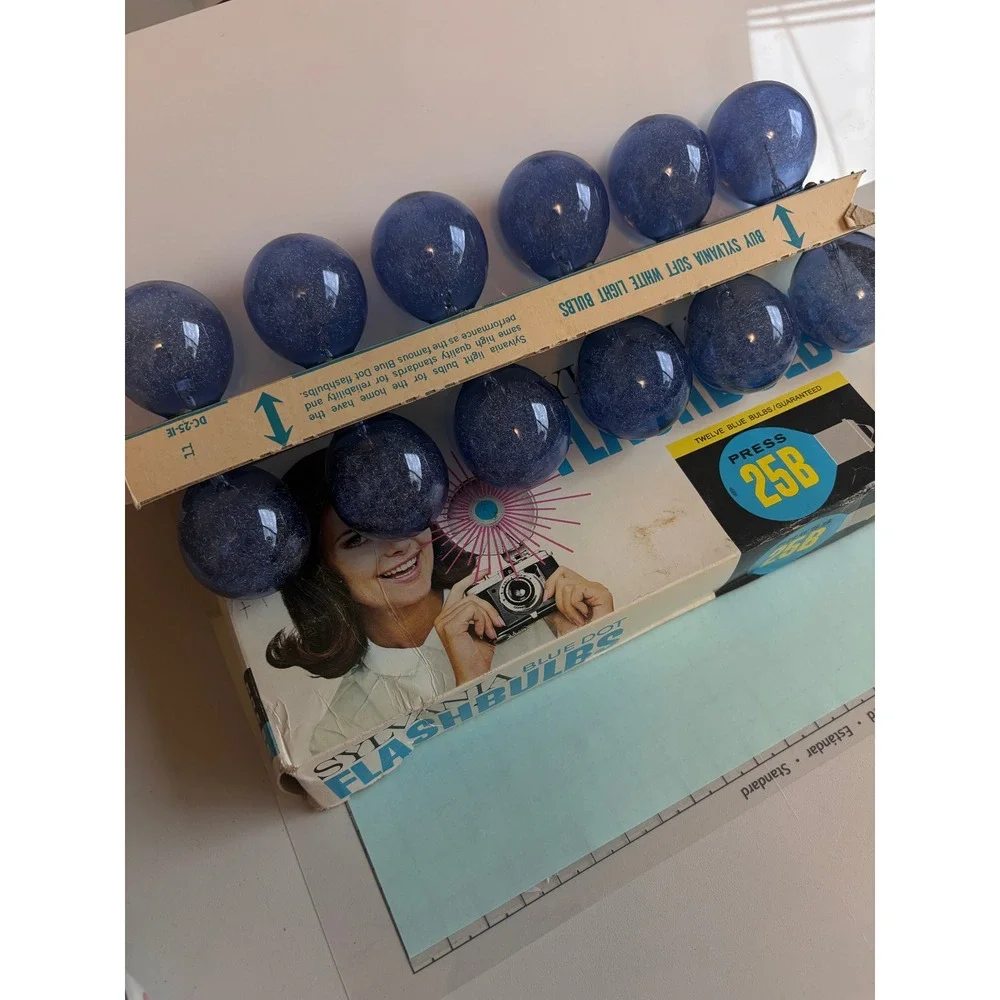 Sylvania Flashbulbs Unisex OS Blue Press 25B 25 Vintage Camera Flash Bulbs